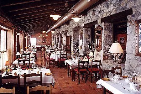 Hotel LLanos del Hospital-2